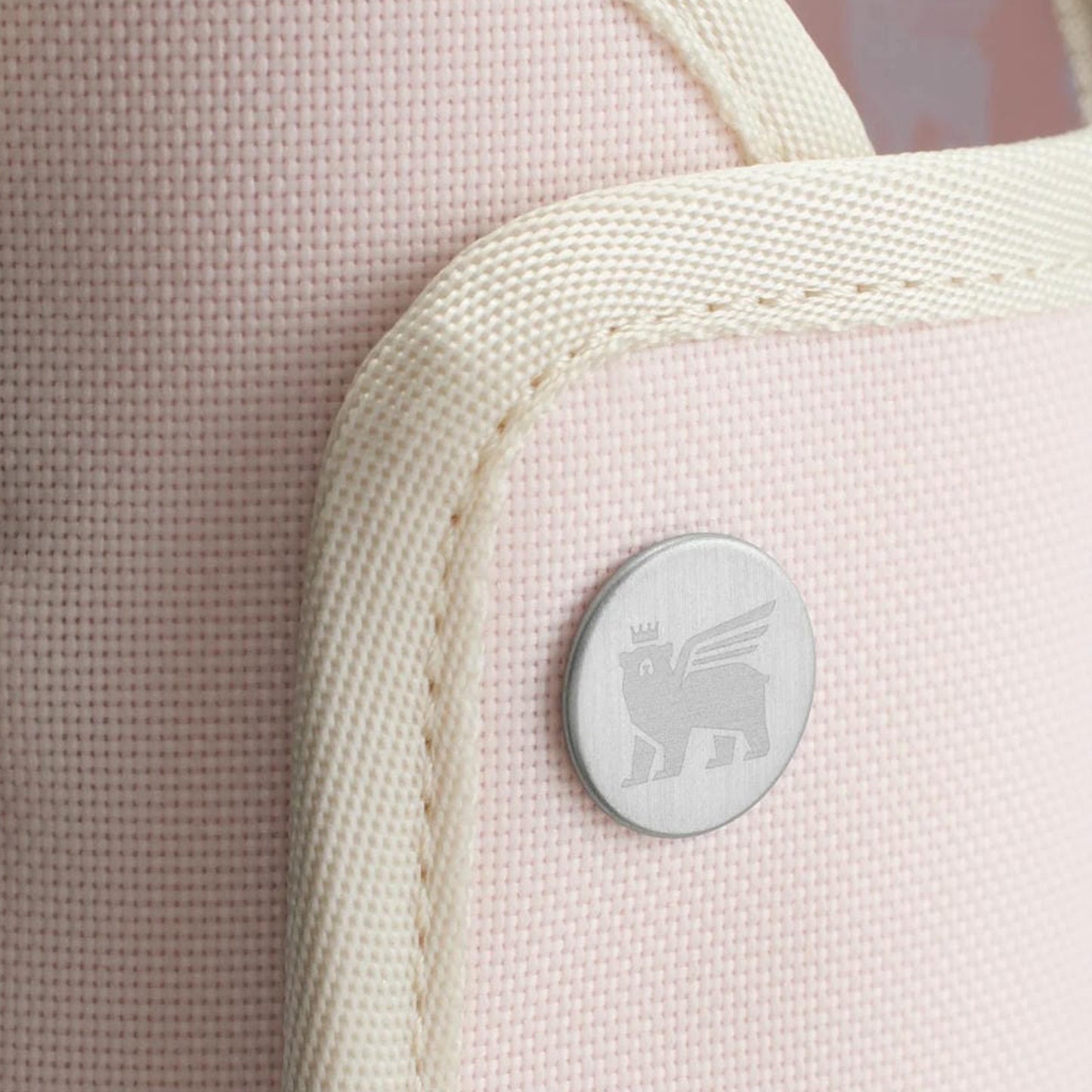 The All Day 0.89 lt Quencher Carry-All, Rose Quartz